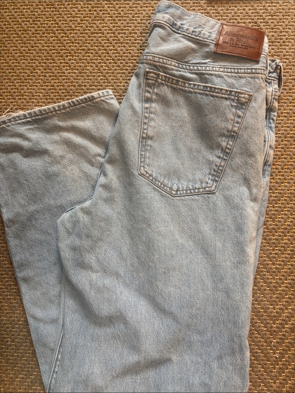 Abercrombie & Fitch Men's Light Blue Relaxed Jeans with Leather Patch